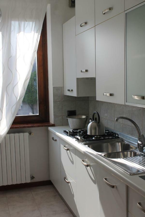 Indesenzano Apartment ديسينسانو ديل غاردا المظهر الخارجي الصورة
